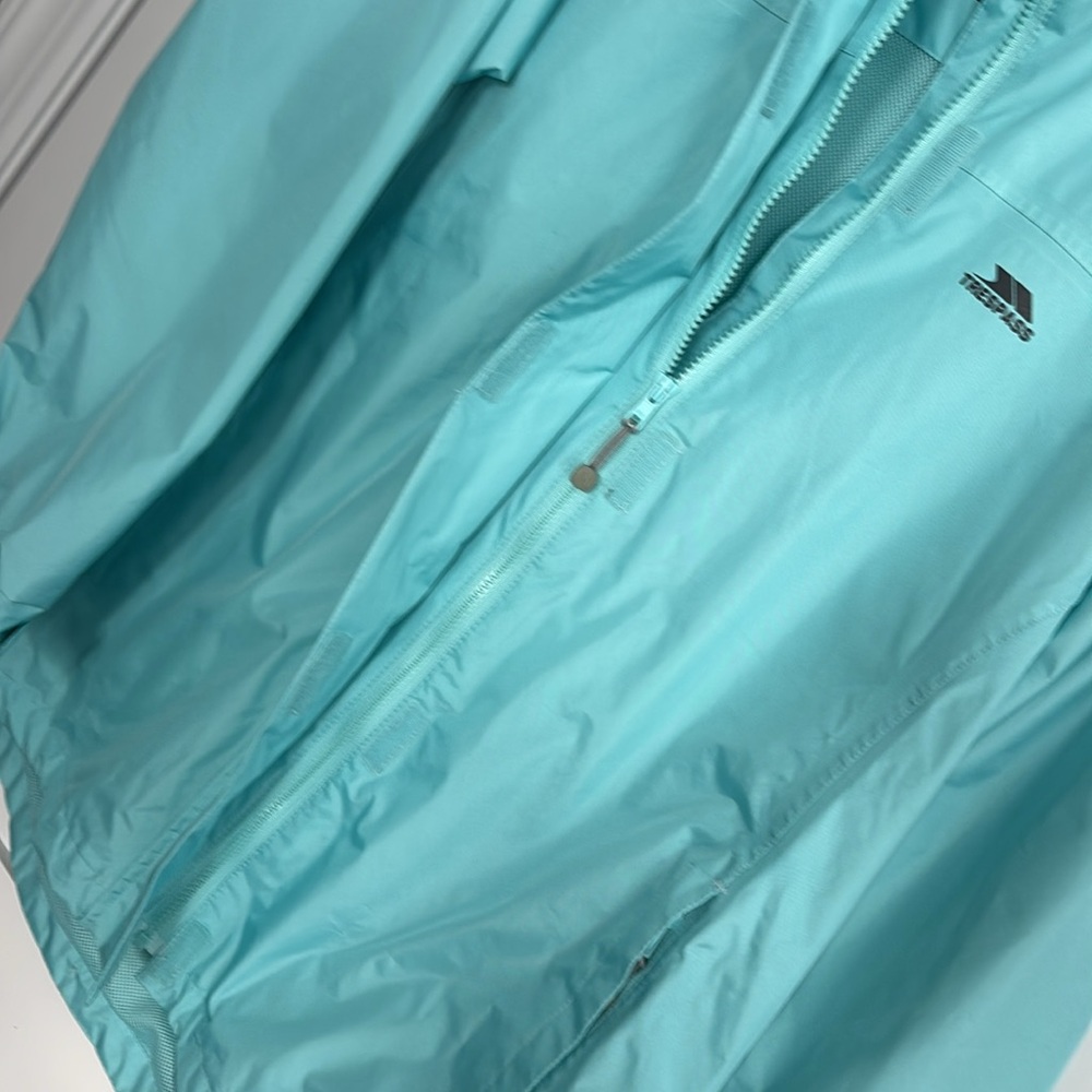 Trespass Technical Performance waterproof jacket - Picture 6 of 10